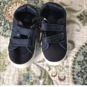 Size 9 blue little kid shoes